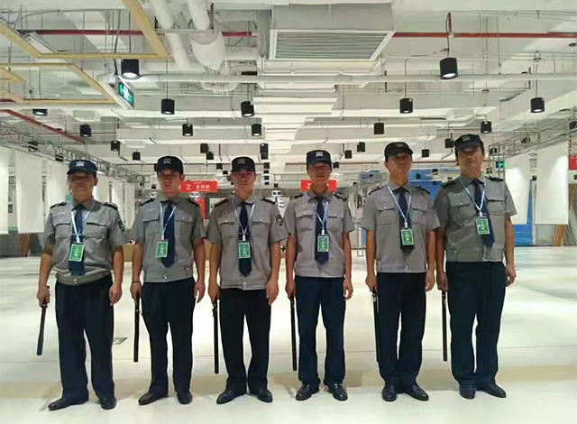工厂保安