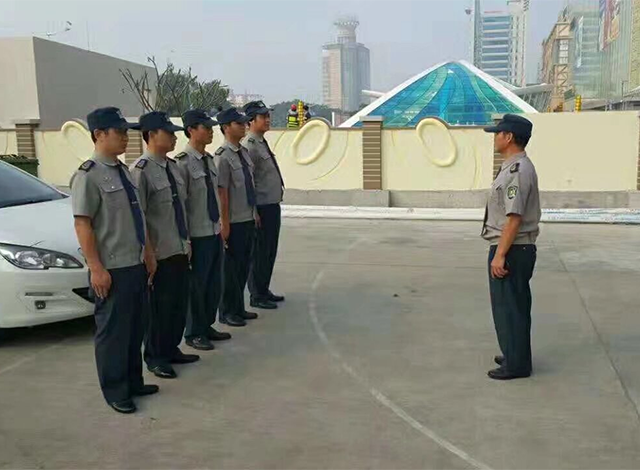 社区保安