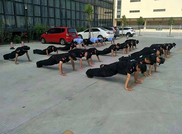 社区保安
