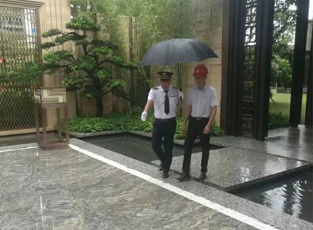 银行保安服务