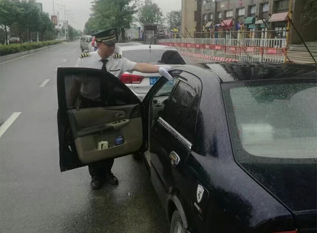 银行保安服务