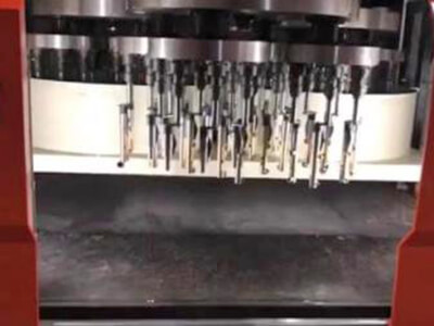 铜件水龙头现场抛光生...