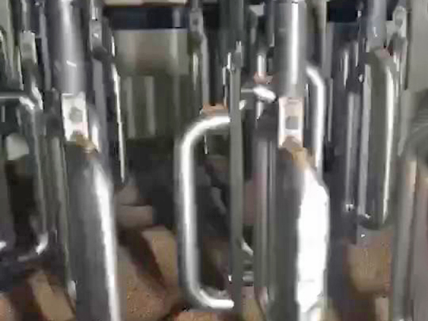 门拉手抛光视频