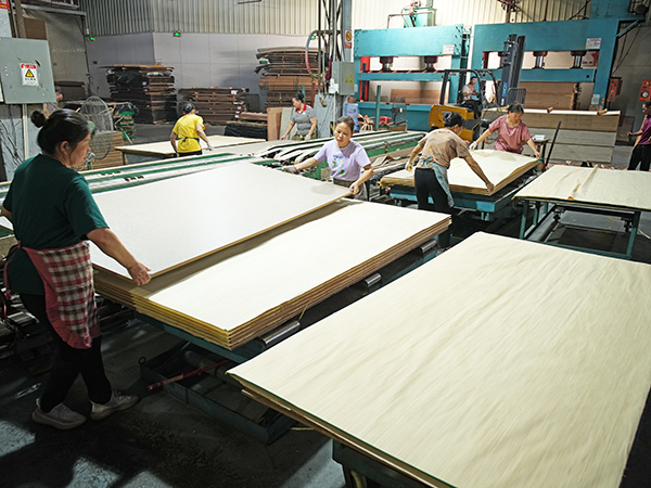 板材加工流水线