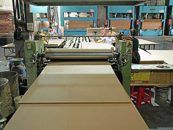 板材加工流水线