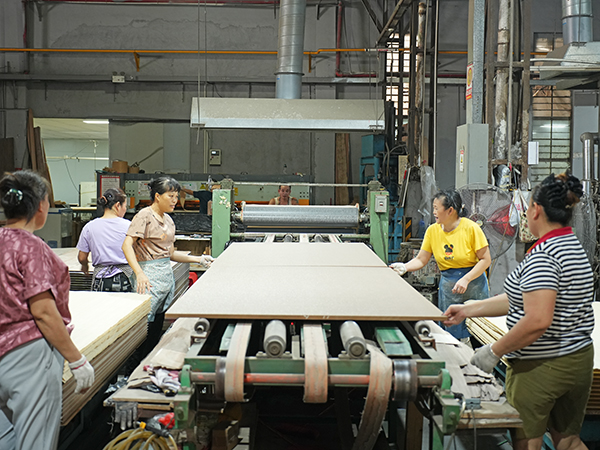 板材加工流水线