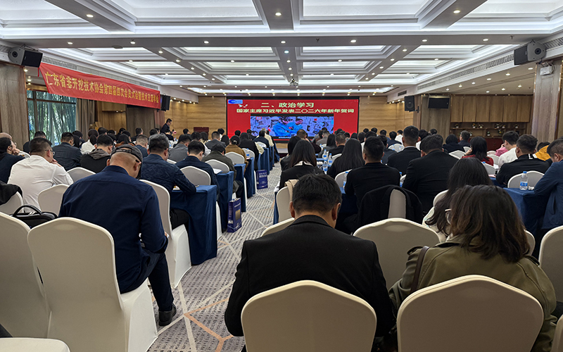 尔谷光电携UV-CIPP光固化系统硬核助阵省非开挖协会年会