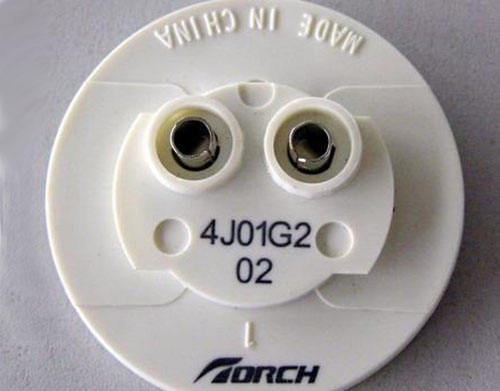  东莞紫外激光打标机流水线激光优势及安全注意事项