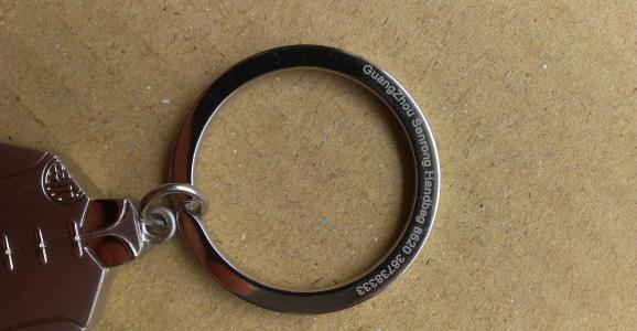 激光打标机的诞生与应用