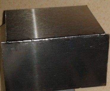 激光焊接机的激光器与不锈钢门窗焊接简介