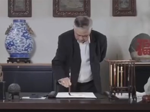 长鸿CCTV9品牌档...