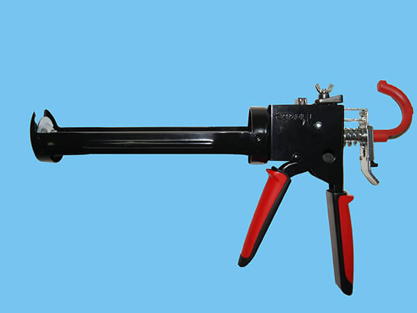 手动玻璃胶枪怎么用，玻璃胶打胶步骤