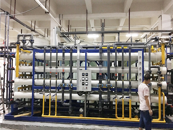 反渗透纯水机