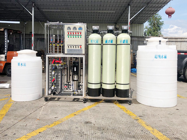 1吨反渗透EDI正面