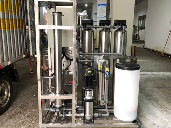 0.25吨反渗透背面