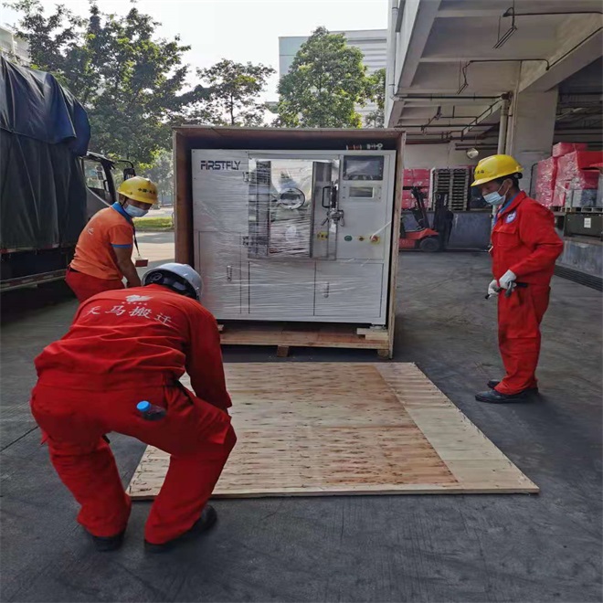 派瑞林镀膜设备出货