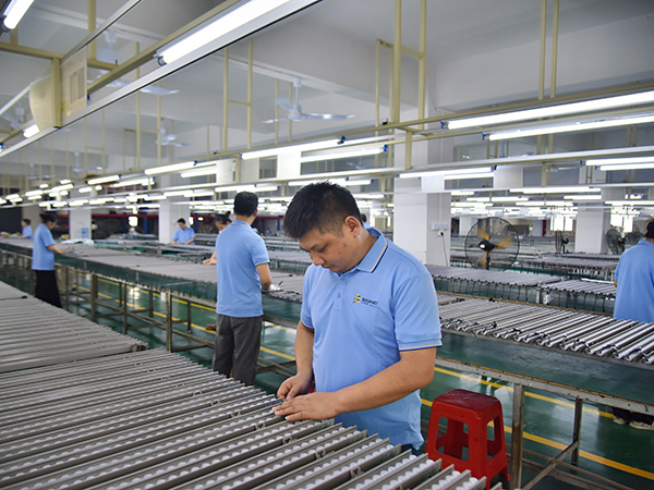 亮化灯具生产车间