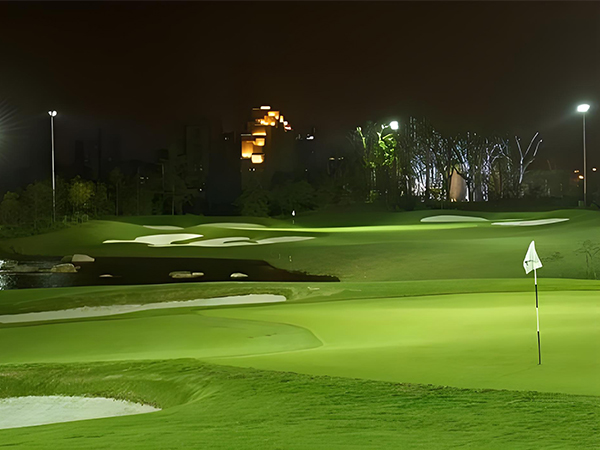 苏州金鸡湖高尔夫