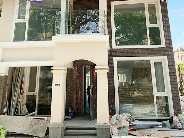 东莞市上誉金鑫福门窗科技有限公司-断桥窗户