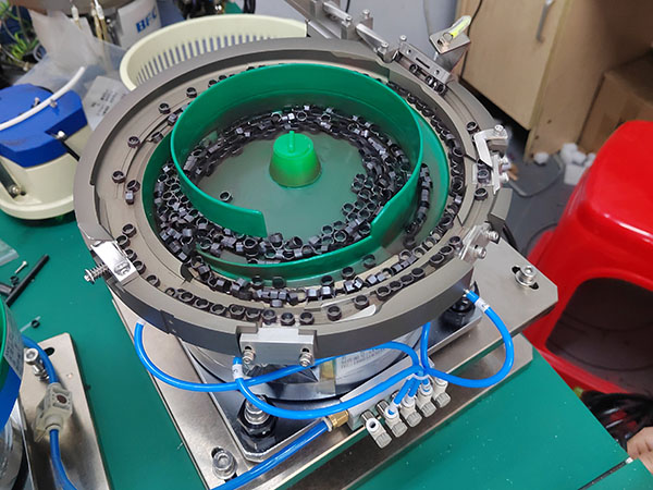 自动供料振动盘