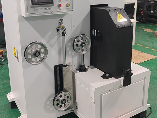 YFJ120-M03膜包线压方机