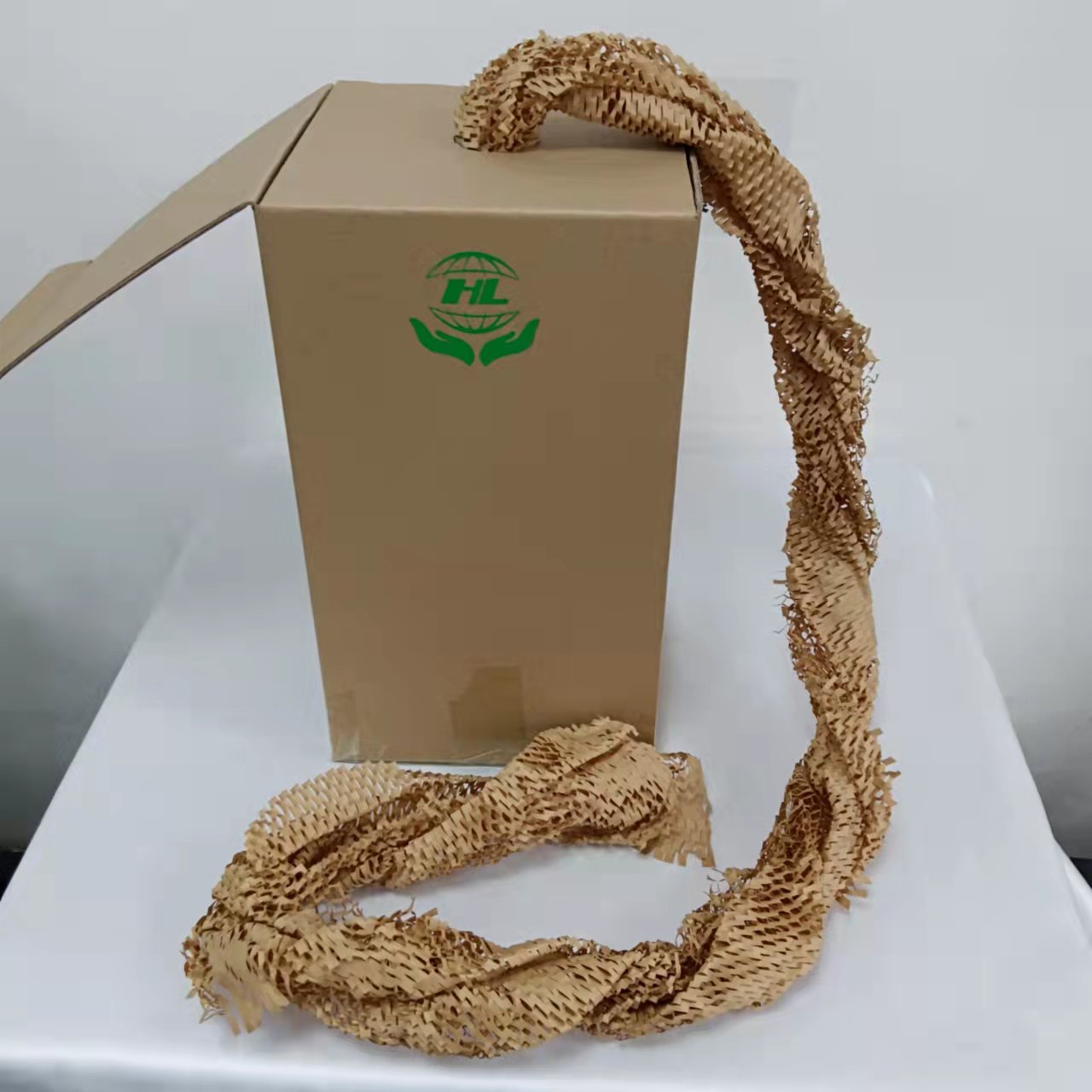 蜂窝纸包装材料厂家 - 浩霖包装生产强度高蜂窝纸缓冲制品
