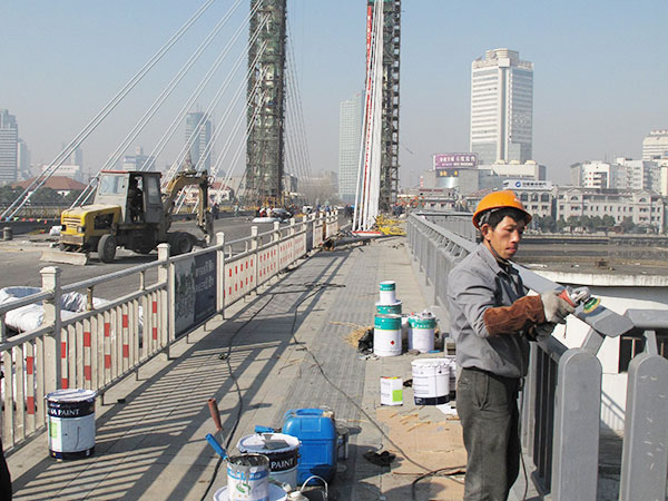 宁波甬港大桥翻新工程
