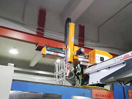 三轴单臂双截机械手