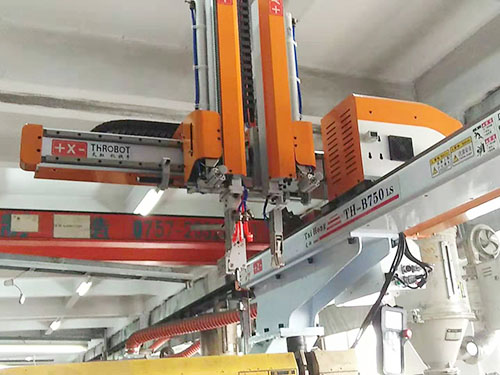 双臂双截机械手