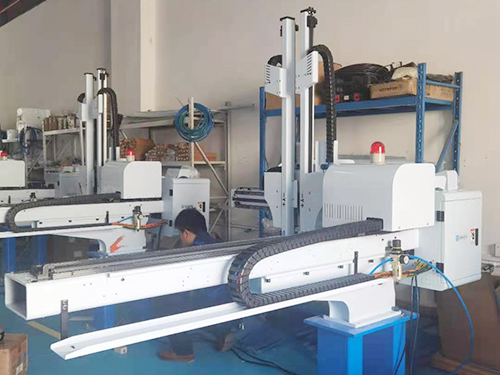 五轴双臂双节机械手