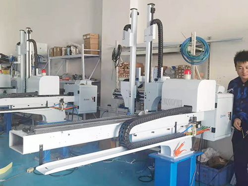 五轴双臂双节机械手