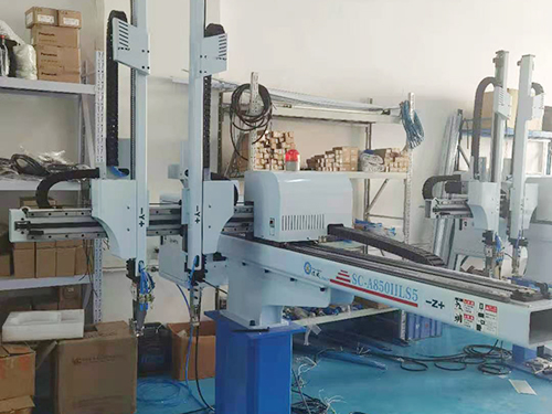 五轴双臂双节机械手