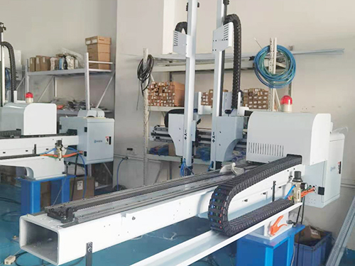 五轴双臂双节机械手