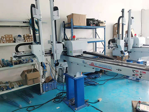 五轴双臂双节机械手