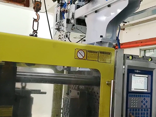 机械手加工视频