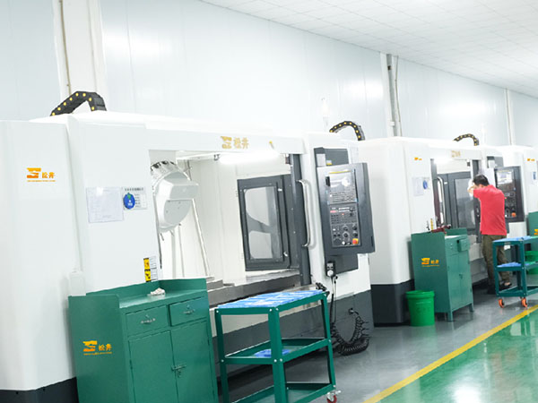 高精密立式加工中心