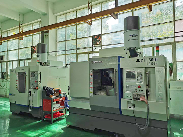 车床油雾收集器安装案...