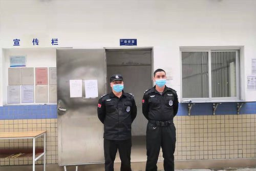 为他们点赞！6名东莞保安联手扑灭大火！