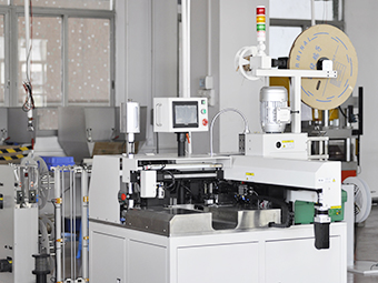 Fully automatic wire routing