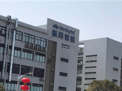 振邦脚踩式自动铆接案例