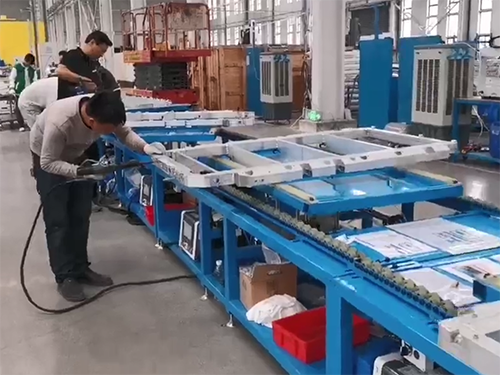 手持式拉铆螺母枪过程...