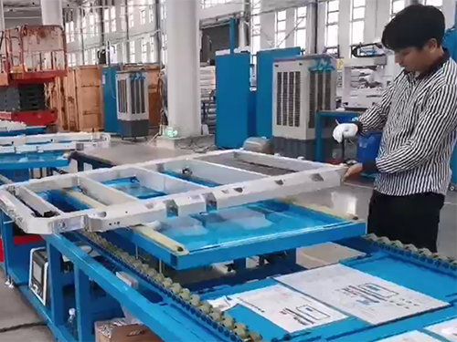 手持式拉铆螺母枪过程...