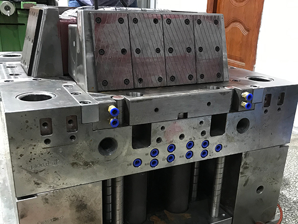 大型模具制造