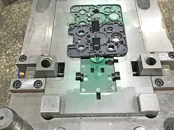 放模具设计与制造