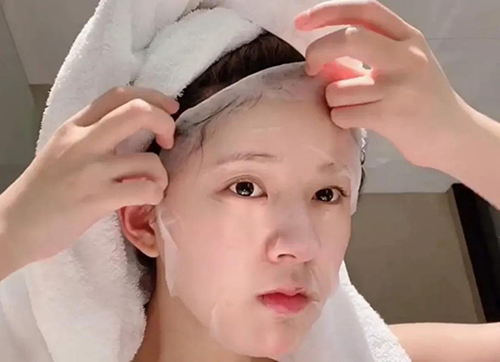 冬季护肤误区2:过度补水