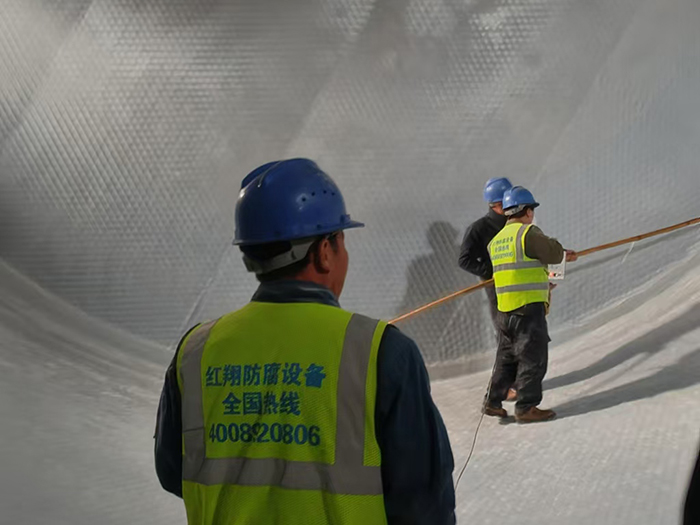 现场衬塑图片