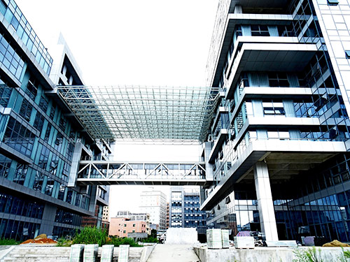 松山湖机房架空层钢结...