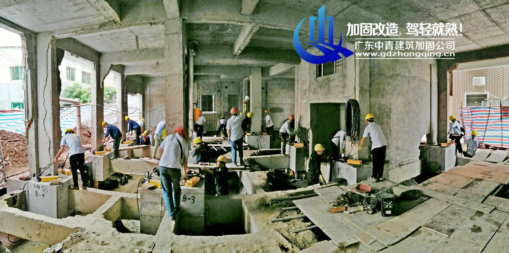 房屋顶升纠偏加固