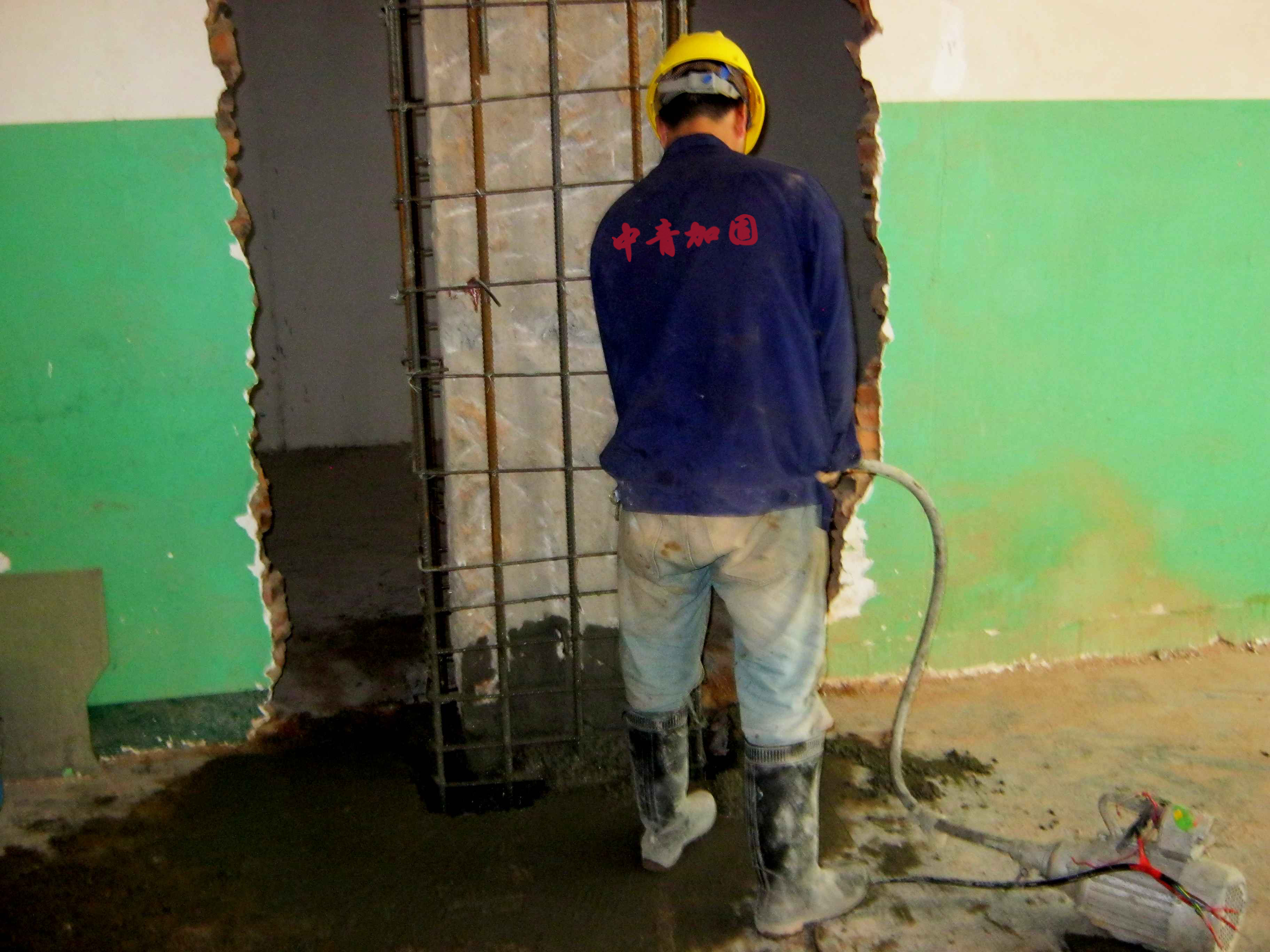 东莞一楼板加固改造实例分析