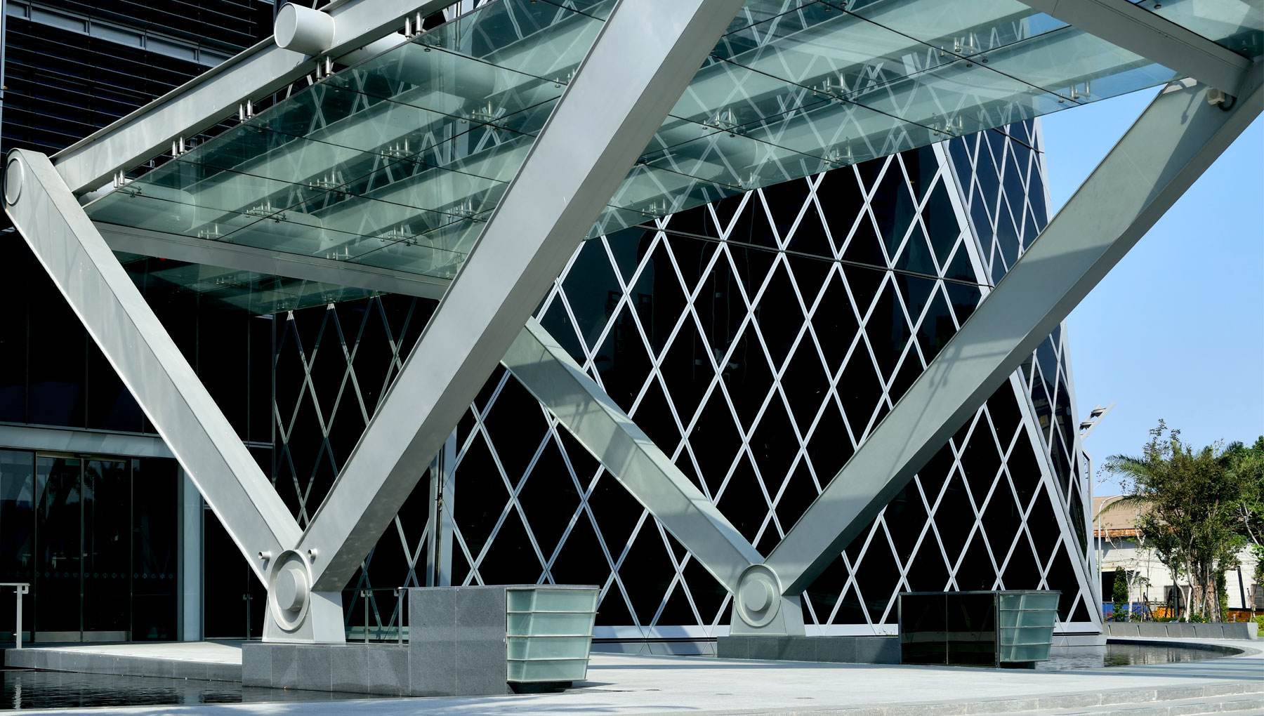 房屋加固公司：建筑物的结构抗震加固方法 